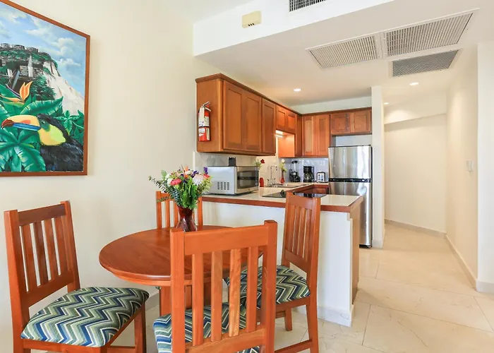 Sunbreeze Hotel 4*