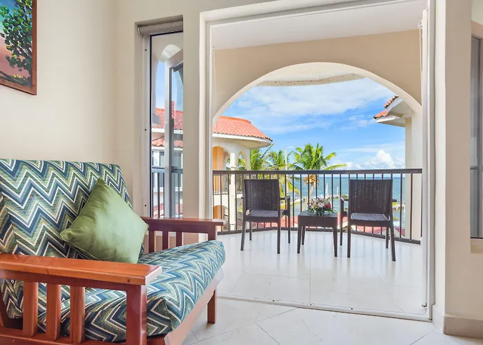 Sunbreeze Hotel 4*